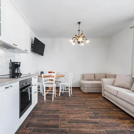 Gostinjska kuća D'oro 4*