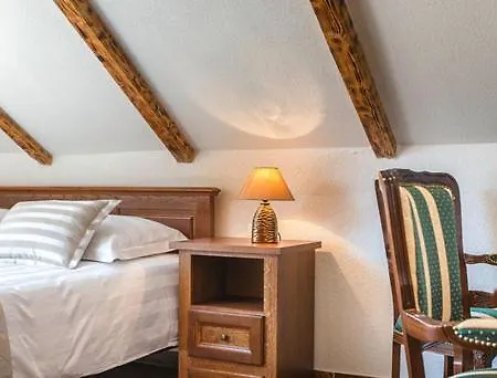 D'oro ゲストハウス トロギール