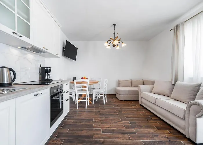 Gostinjska kuća D'oro 4*